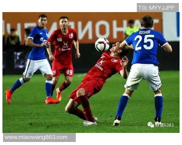 乌法与流浪者的较量：一场足球激情碰撞的精彩对决与战术分析