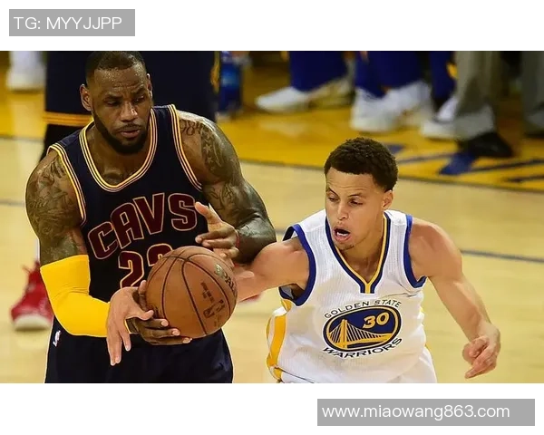 勇士与骑士巅峰对决谁将赢得这场激烈的篮球盛宴 勇士与骑士巅峰对决谁将赢得这场激烈的篮球盛宴