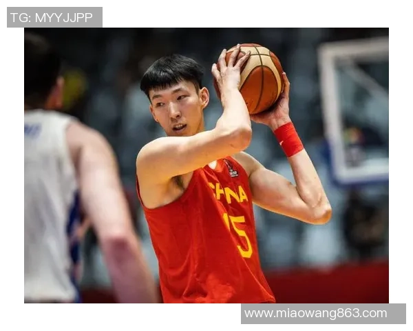 周琦在国际篮球舞台上的崛起与挑战：从青涩少年到顶尖球员的成长之路