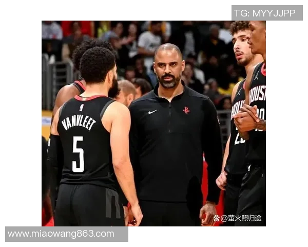 季后赛激战马刺对决灰熊谁能挺进下一轮争夺荣耀