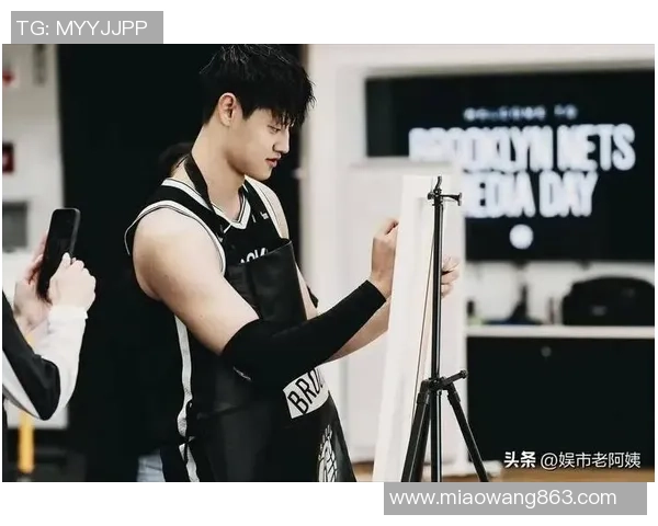 曾凡博的篮球之路:从青涩少年到职业赛场的奋斗与荣耀 曾凡博的篮球之路:从青涩少年到职业赛场的奋斗与荣耀