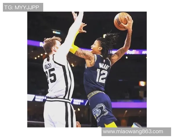 贾莫兰特的崛起与挑战：从新秀到NBA明星的奋斗之路